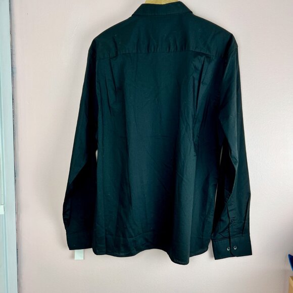 Van Heusen Slim Fit Never Tuck Shirt - Picture 3 of 6